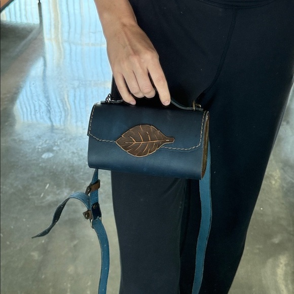 Small Leather Bag - Picture 8 of 9